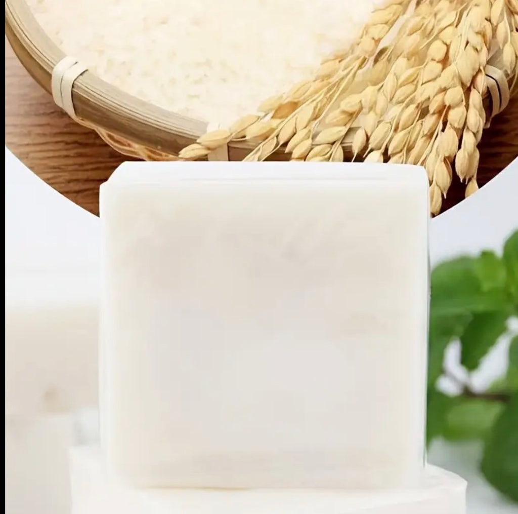 Handgjord kokostvål med naturlig kokosolja